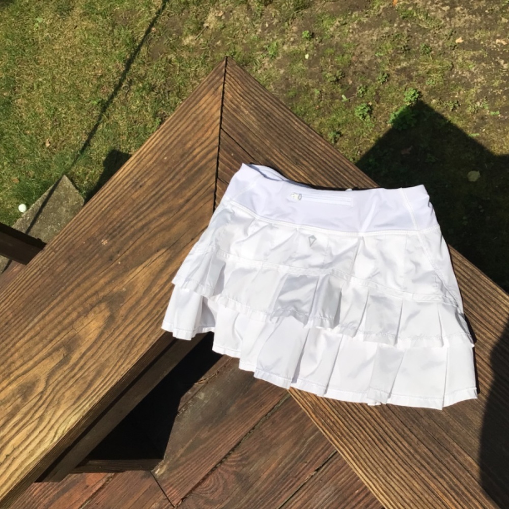 IVIVVA by Lululemon The Pace Skirt - Girls size 12 - Picture 3 of 6